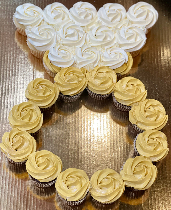 Engagement Ring Pull Apart Cupcakes