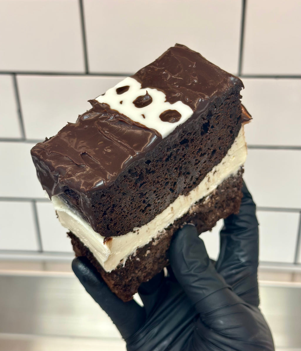 Chocolate cake with marshmallow cream filling