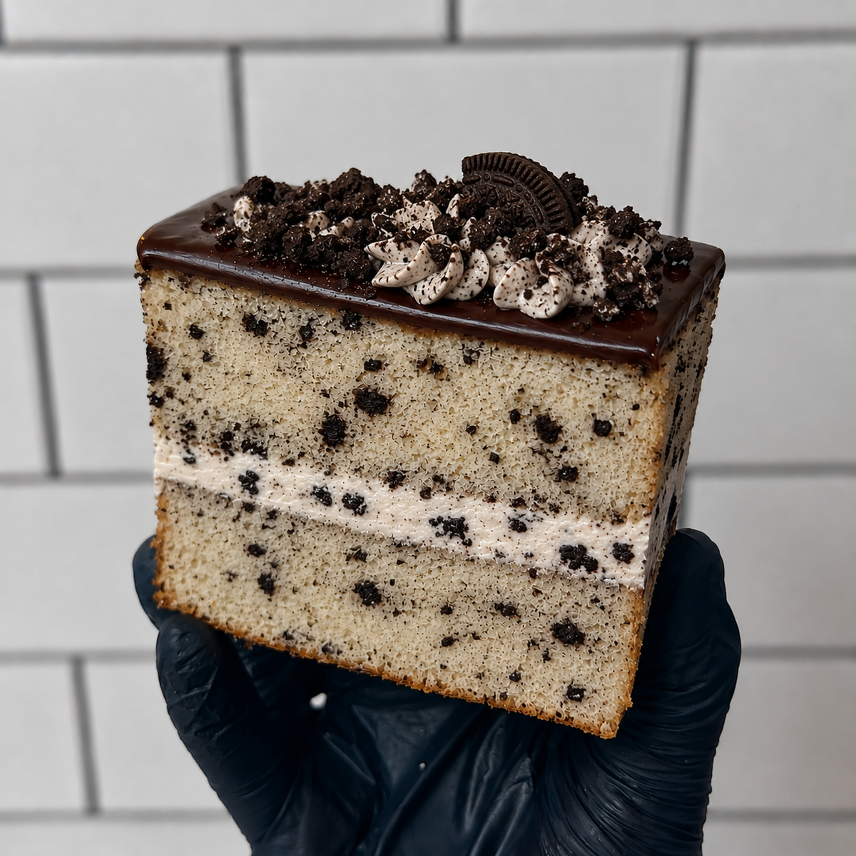 Ultimate Cookies & Cream Slice