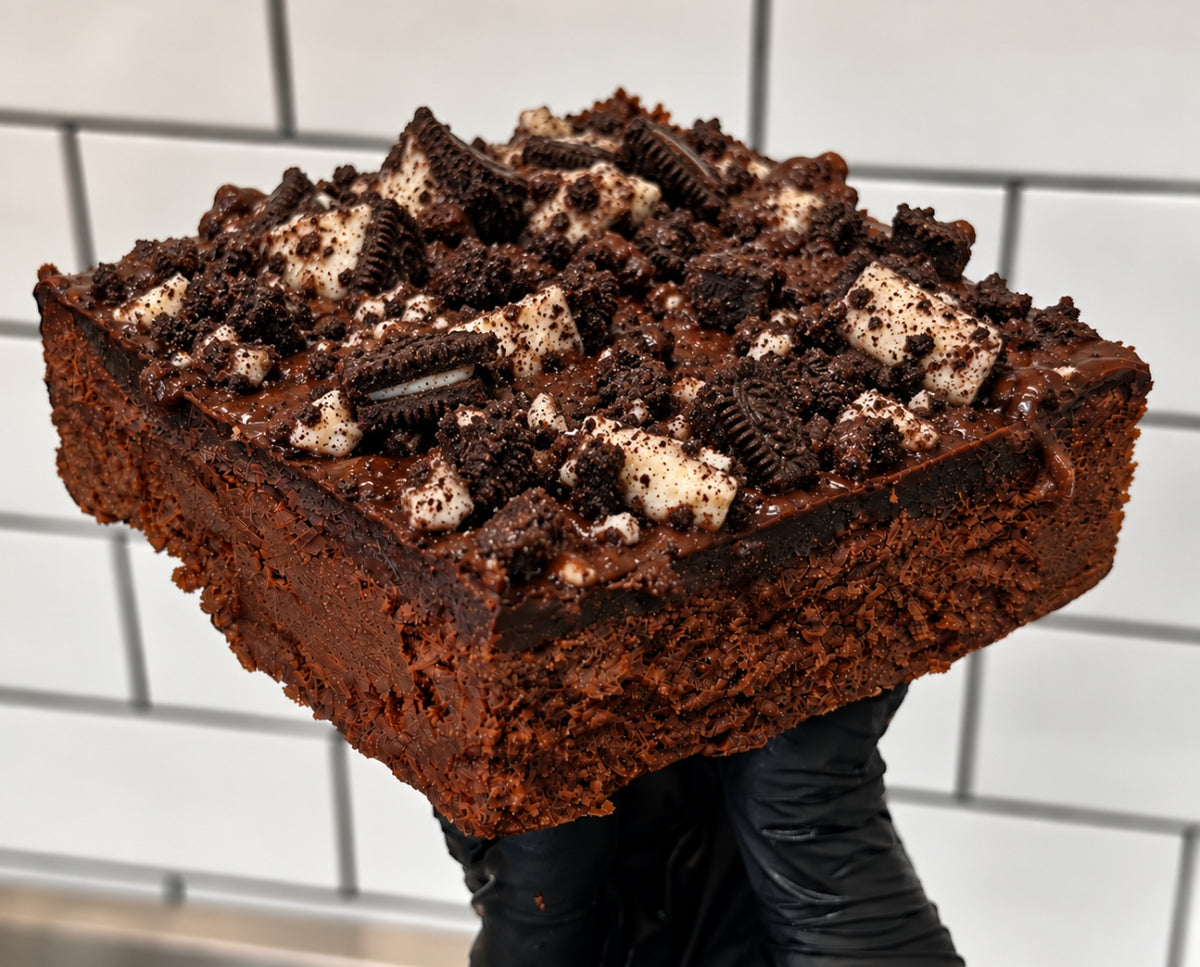 Cookies & Cream XL Fudge Brownie