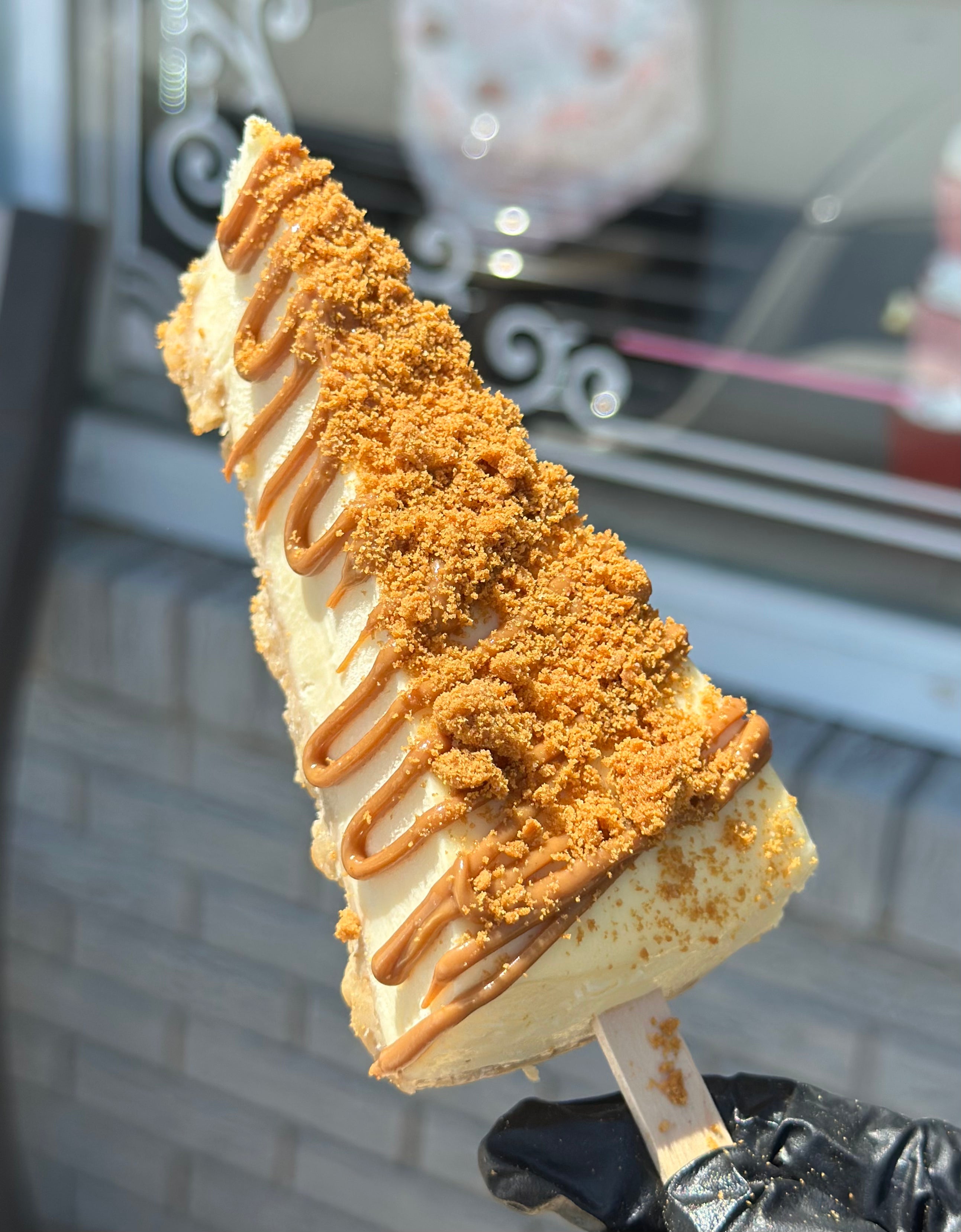 Biscoff Cookie Butter Frozen Cheesecake